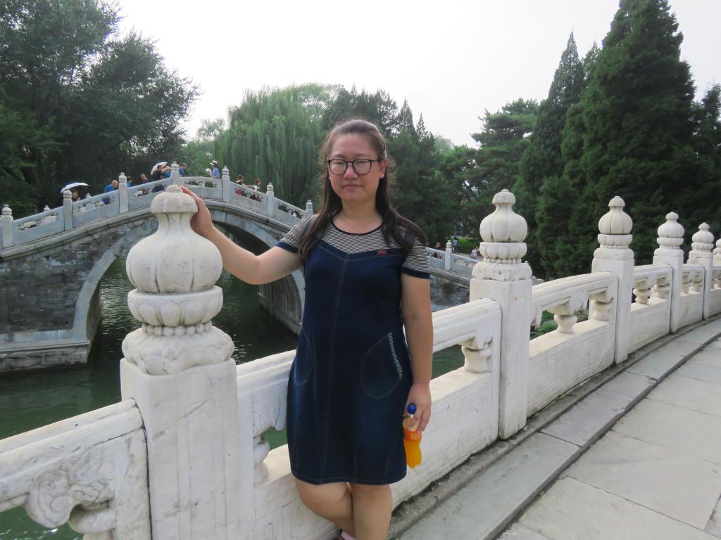 艾迪  教授